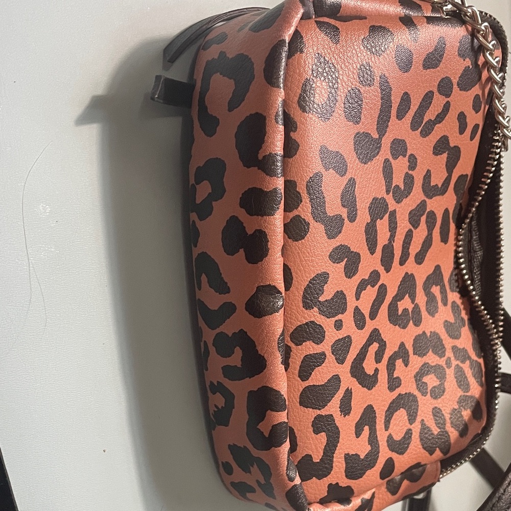 Madden Girl Leopard Print Crossbody Bag - Picture 6 of 6